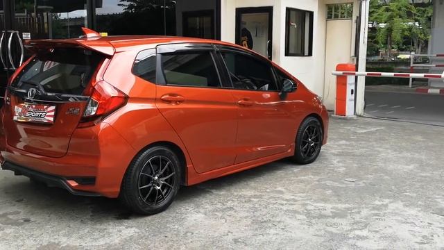 Honda Jazz GK + Wedsspors SA10R 15" +yoko AE50  by Nsports смотреть онлайн
