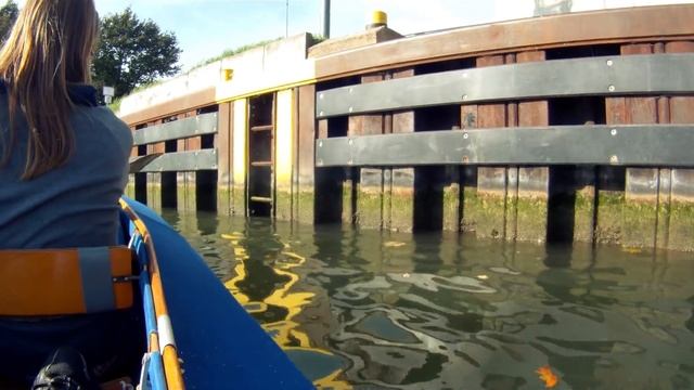 Pouch RZ 85 auf dem Wesel-Datteln-Kanal смотреть онлайн