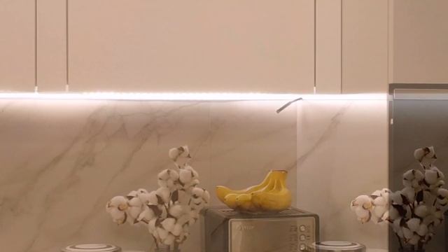 Короткий обзор кухни-мечты!!! 7 погонных метров в длину и 3 метра в высоту! Принимаем заказы!!! смотреть онлайн