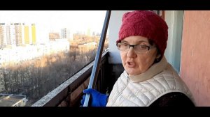 Как утеплить балкон самостоятельно. Первый день. Отмываю балкон и делаем стенку.