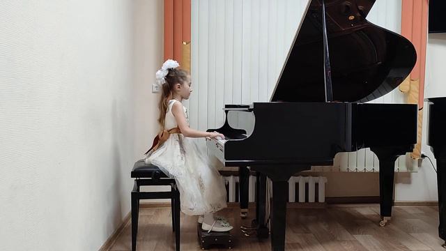 Р. Шуман "Солдатский марш", Понькина Полина, 7 лет МБУДО ДМШ №6 смотреть онлайн