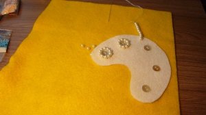 Украшение из бисера. Пого.