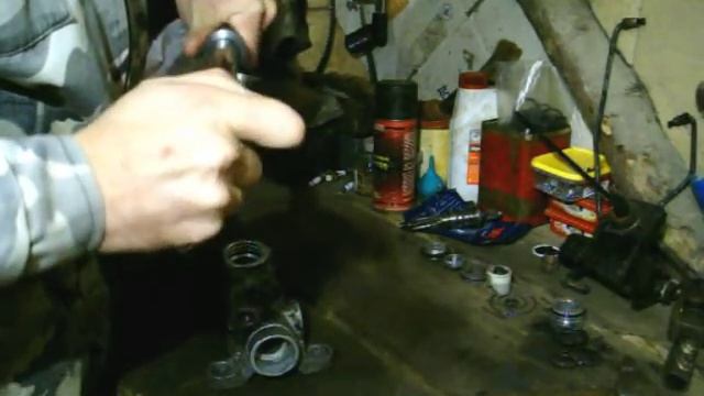 WV Vento. Ремонт рулевой рейки.mp4 смотреть онлайн