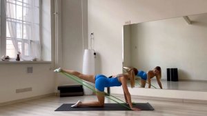 Универсальная тренировка на всё тело с эластичной лентой