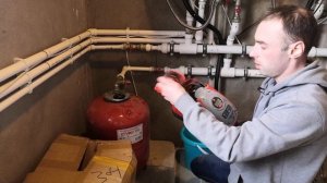 Самостоятельное Обслуживание Котельной. Контроль давления в расширительном баке системы отопления