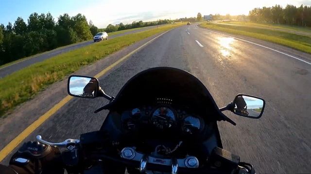 Покатухи Yamaha FJR 1300 и Honda CBR 1100 XX смотреть онлайн