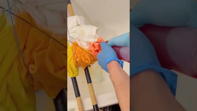 ? Я сделал КАСТОМНОЕ ХУДИ красками тайдай ? Будем рисовать в моём стиле вторую часть? ? Подпишись смотреть онлайн