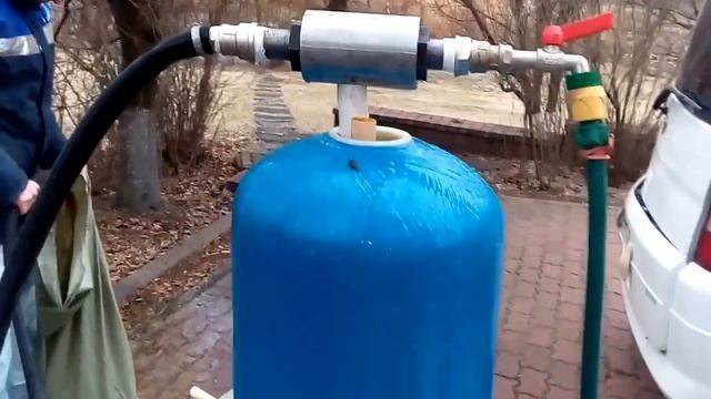 Замена фильтрующего материала в системе водоподготовки. смотреть онлайн