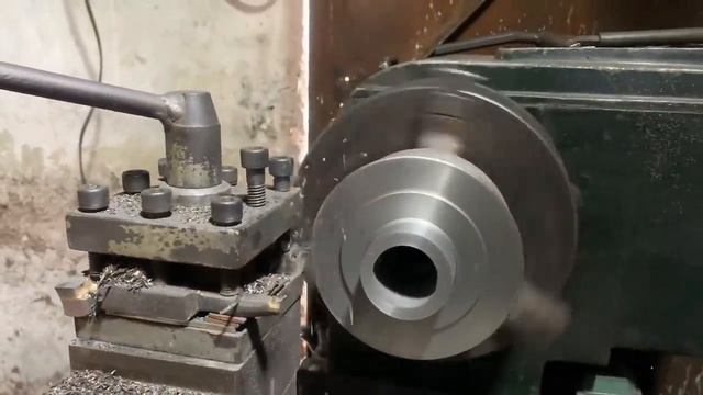 Производство ступицы колеса рикши смотреть онлайн