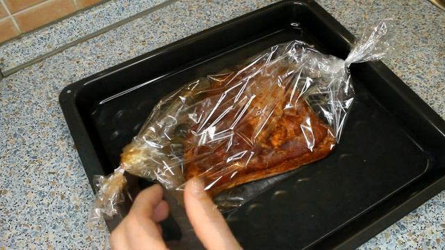 Подчеревок в рукаве в духовке, шикардосная мясная закуска из недорогой части свинины