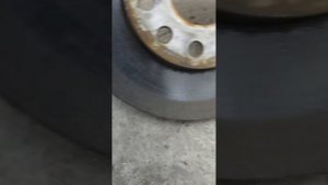 Замена тормозов VW Jetta 6! Как сгнивают тормоза на американских машинах!!!!