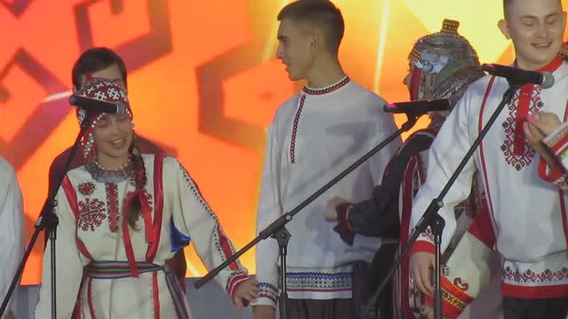 чувашская песня "сяпата".  ансамбль "янтал"