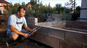 Приспособа для кладки полублоков и кирпича своими руками