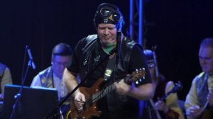 К Дженкинс "Palladio", солисты В. Ушаков и С. Болотников, дирижер-Ю.Горобец. Финал с общим выходом.