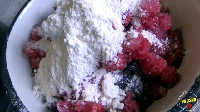 САМЫЙ  ПРОСТОЙ РЕЦЕПТ ПИРОГА/НЕВЕРОЯТНО ВКУСНЫЙ ВОЗДУШНЫЙ ПИРОГ С ЗАМОРОЖЕННЫМИ ЯГОДАМИ