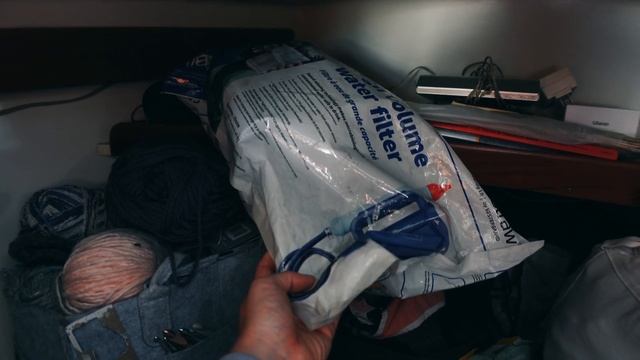 A Tour Of My Tiny Floating Home | BOAT LIFE | Off-Grid | S01E13 смотреть онлайн