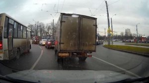 Шевроле Нива Замена  нижних уплотнителей передних дверей.