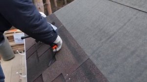 Установка снегозадержателей для гибкой черепицы Tegola