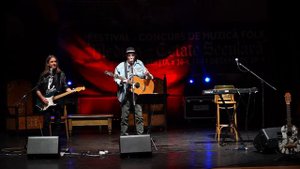 RECITAL "SUNT UN FRATE TANAR"