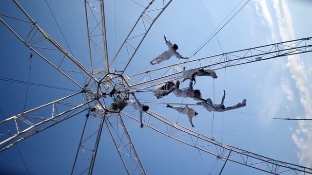 День города СПб 2011 Марсельский цирк (2) смотреть онлайн