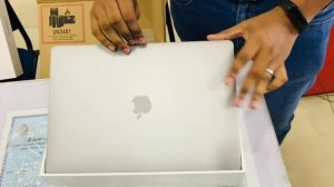 New M1 Apple MacBook Air 2020 Space Grey Unboxing & First Look