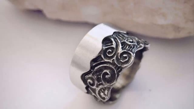 Почему темнеет серебро на теле человека? Почему чернеет серебро? смотреть онлайн