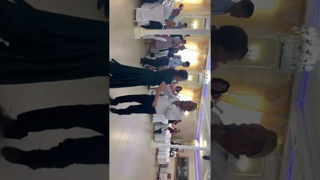 Трогательный подарок Жене смотреть онлайн