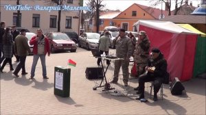 Расплескалась синева!