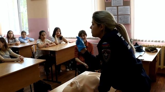 В День гражданской обороны сотрудники Орловского МЧС стали учителями смотреть онлайн