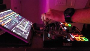 Tech House Mix #4 on a Hercules DJControl Inpulse 200 DJ Controller