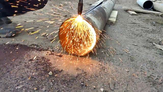 Working people _ non-working place