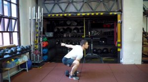 Рывки гантели со сменой рук