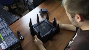 Распаковка роутера ASUS RT-AC5300