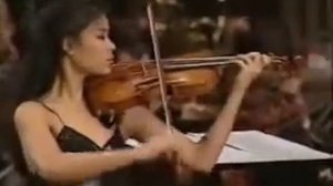 Vanessa Mae plays Bach's Toccata & Fugue Ванесса Мэй и Бах