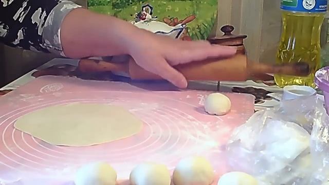 Сочные,хрустящие чебуреки