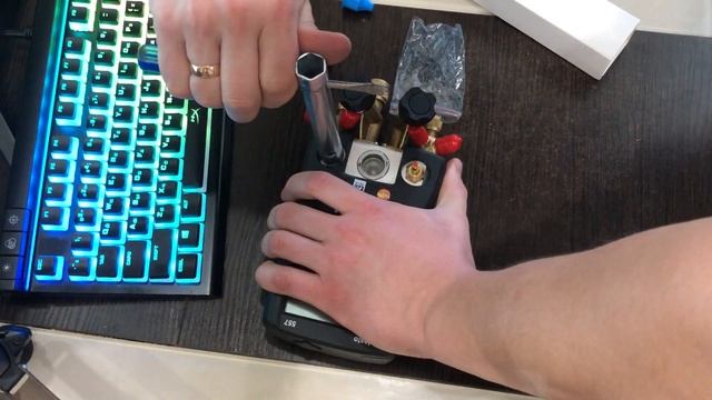 Замена клапана на коллекторе TESTO 557. смотреть онлайн