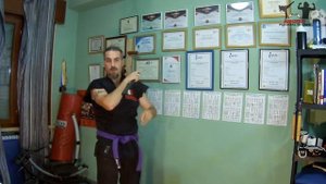 Nunchaku lezione n°18: PASSAGGIO DIETRO AL COLLO ?? ПОЗАДИ ШЕИ.mp4