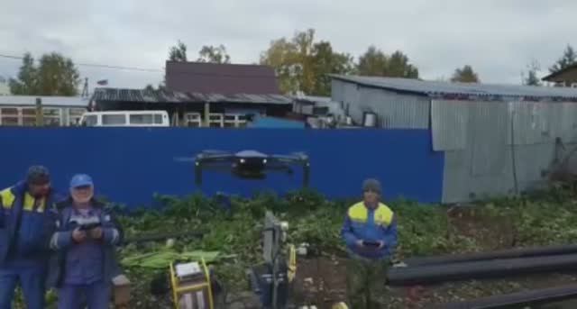 Дрон SG907max в полёте.mp4 смотреть онлайн