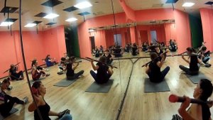 Функциональная тренировка на пресс / фитнес / оборудование - бодибар