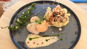 Морской гребешок в икорном соусе с цветной капустой. Паста с овощами и подкопченной курицей