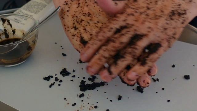 СУПЕР СПОСОБ СДЕЛАТЬ РУКИ МОЛОДЫМИ и УХОЖЕННЫМИ за МИНУТУ! /Уход за руками В домашних условиях смотреть онлайн