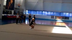 Художественная гимнастика.Риск с обручем.