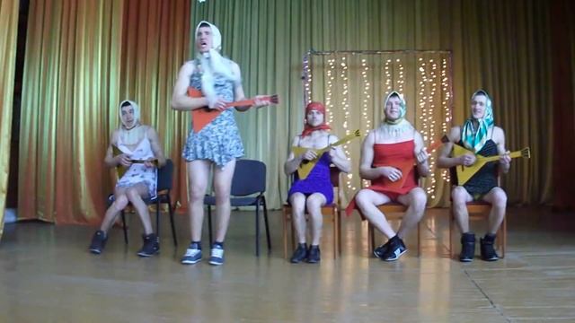 Шуточный новогодний танец "Ах, мамочка" смотреть онлайн