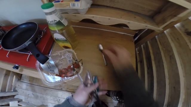 Building a Pallet Wood Cabin: Cheap Tiny House for a 1 Year Old (PART 3) смотреть онлайн