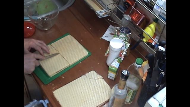 фарш в вафельных коржах смотреть онлайн