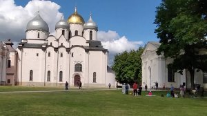 Литературные чтения на территории Новгородского кремля