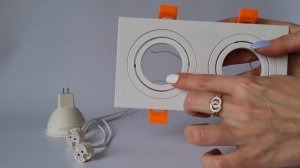 встраиваемый светильник двойной квадратный белый точечный под лампу gu5.3