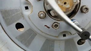Замена подшипника в полуоси трактора МТЗ 892 первый день,начало