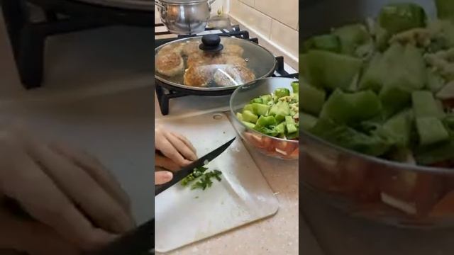 Котлетки рыбные. Из Нерки. смотреть онлайн