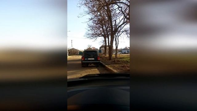 ВЫЕЗД НА УЗКУЮ ДОРОГУ? И ПАРАЛЛЕЛЬНАЯ ПАРКОВКА ПЕРЕДОМ! 2 сложных манёвра в одном уроке. смотреть онлайн